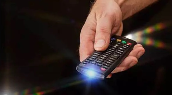 کار نکردن کنترل تلویزیون