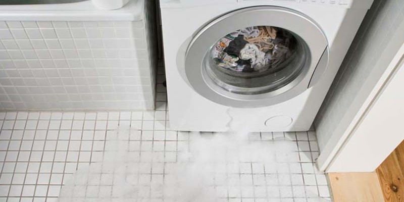 علت نشتی آب زیر ماشین لباسشویی