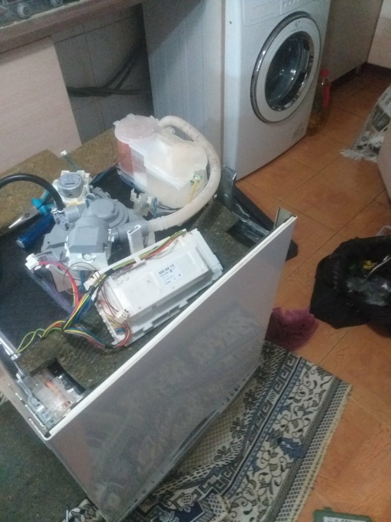 تعمیر ماشین لباسشویی در ونک